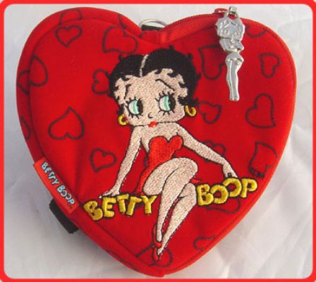 betty boop backpack leather bike heart Betty Boop Heart-Shaped Backpack (02)
